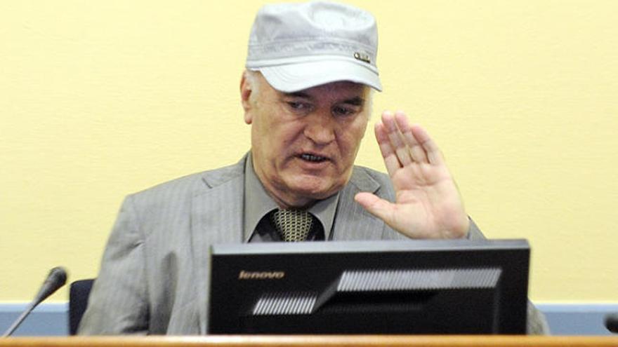 Ratko Mladic va assegurar que es va limitar a defensar el seu país durant la guerra.