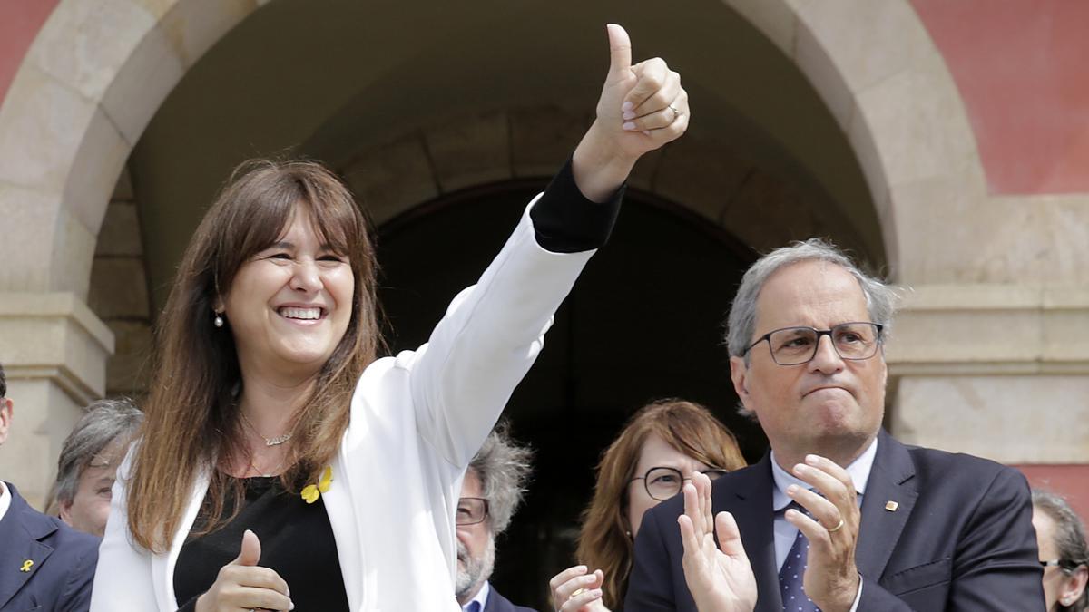 Declaración institucional de Laura Borràs frente el Parlament de Catalunya