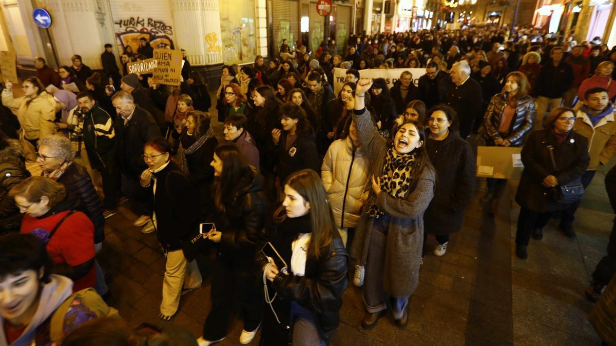 Zaragoza se echa a la calle contra la violencia machista