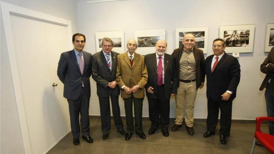 Homenaje a Framar y Linares, decanos de la fotografía local