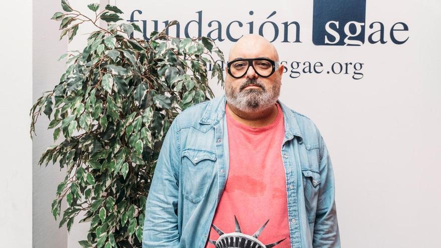 La Fundación SGAE apoya a Alberto Grondona para desarrollar la serie "El capricho", sobre la corte española del siglo XVIII