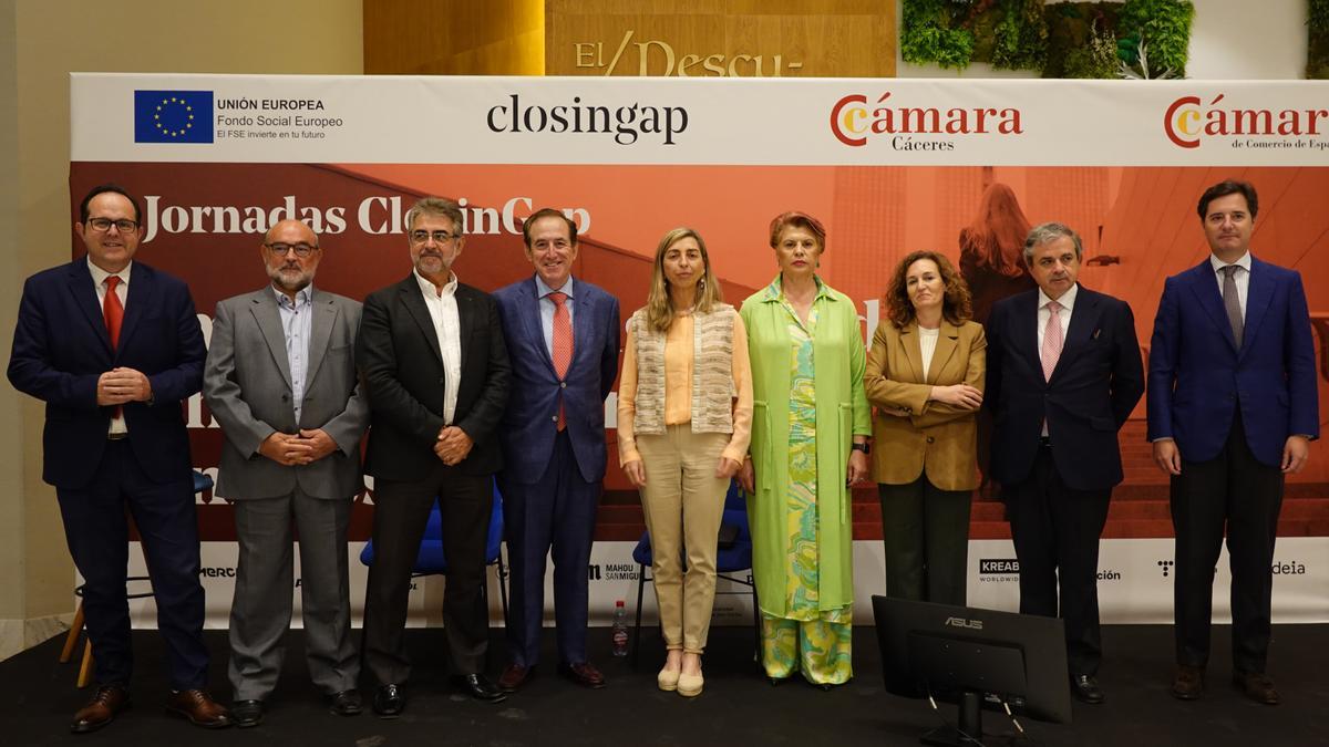 ClosinGap y la Cámara de Comercio de Cáceres se unen para impulsar buenas  prácticas en igualdad de género entre las empresas - El Periódico  Extremadura