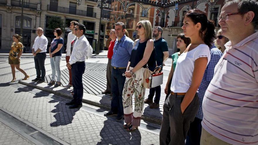 Imagen del acto de homenaje en la plaza de España de Alcoy