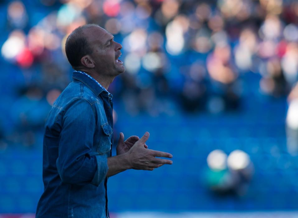 Dos goles de Chechu y una genial asistencia de Javi desatascan a un Hércules que vuelve a la promoción