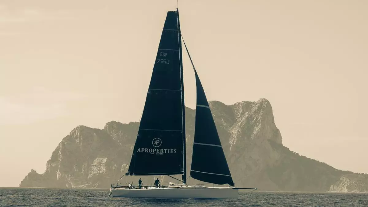 aProperties y Blue Carbon renuevan su alianza por el deporte náutico sostenible en 2025
