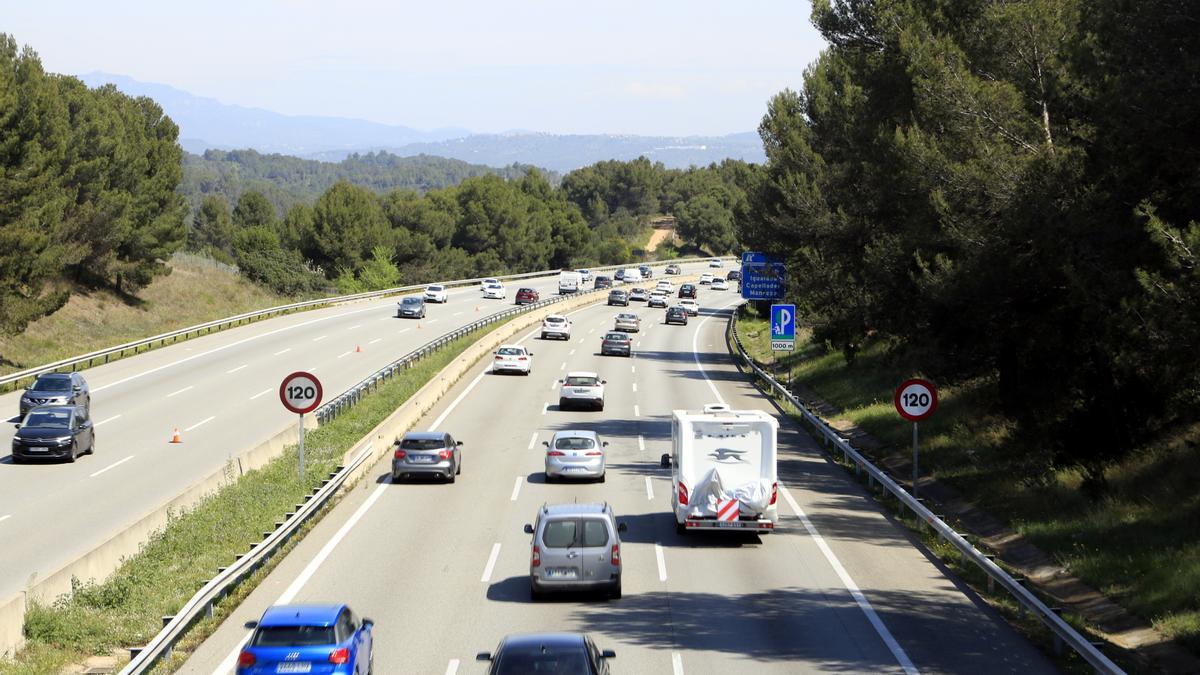 l&#039;AP-7 registra un alt volum de trànsit com en altres ponts festius