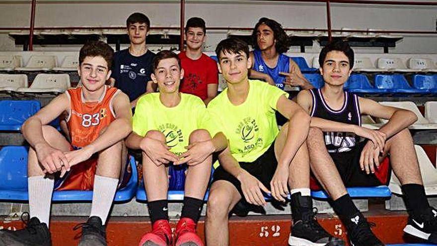 Los miembros del Básquet Coruña infantil, en uno de sus últimos entrenamientos.