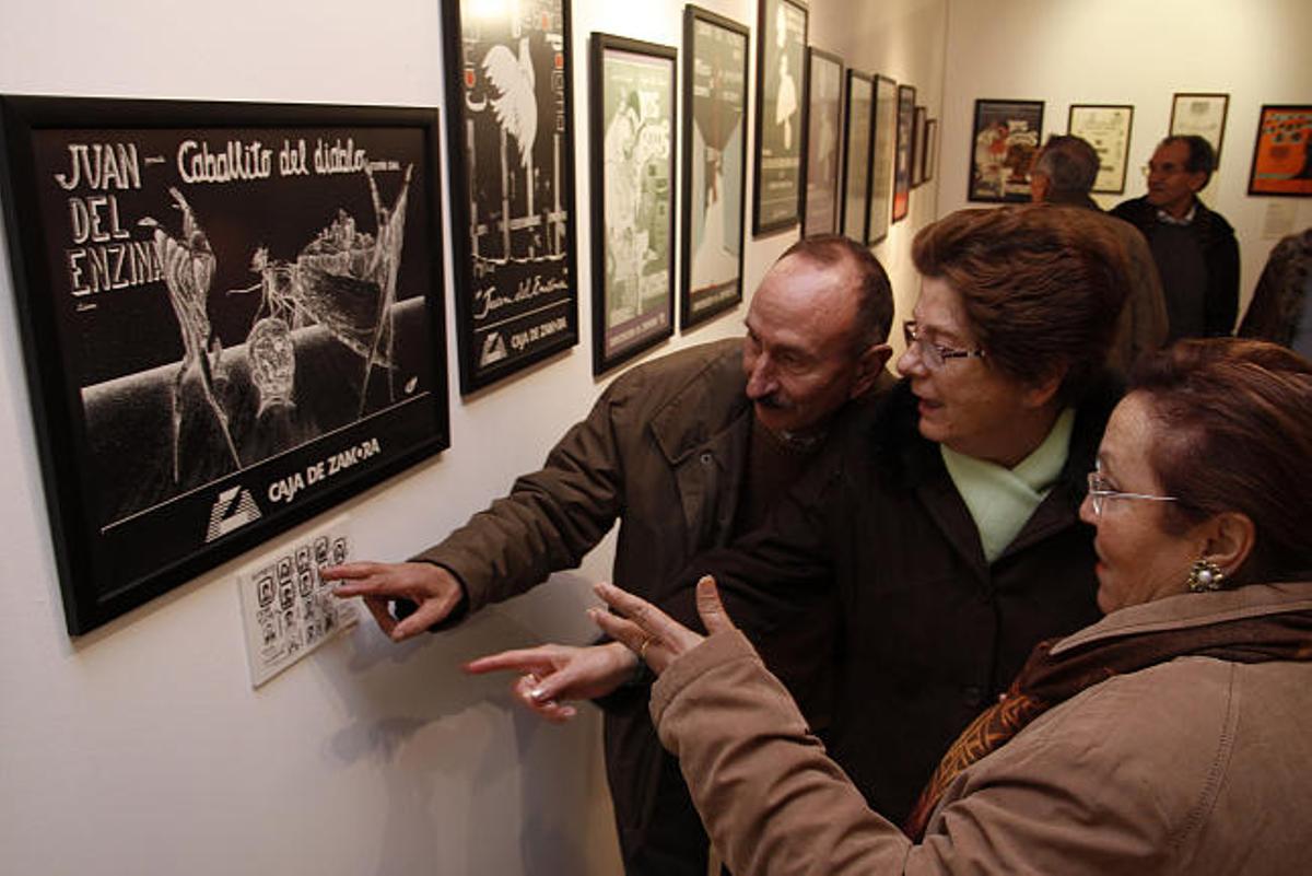 «Juan del Enzina» recorre sus 50 años sobre el escenario en una exposición