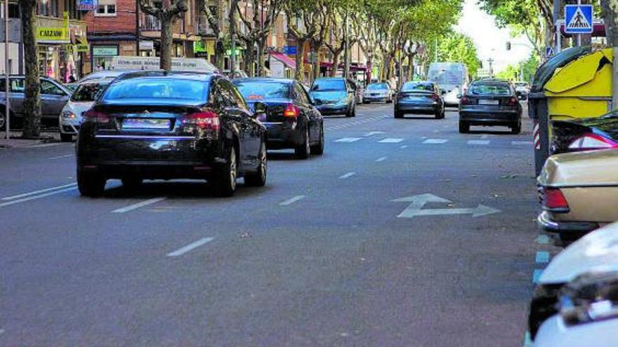 Zamora descarta cobrar una tasa por circular en coche por el casco urbano