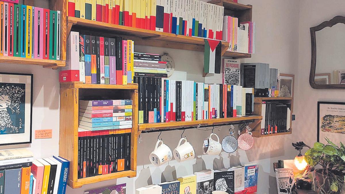 Interior de la librería Walden, en San Lorenzo del Escorial (Madrid).