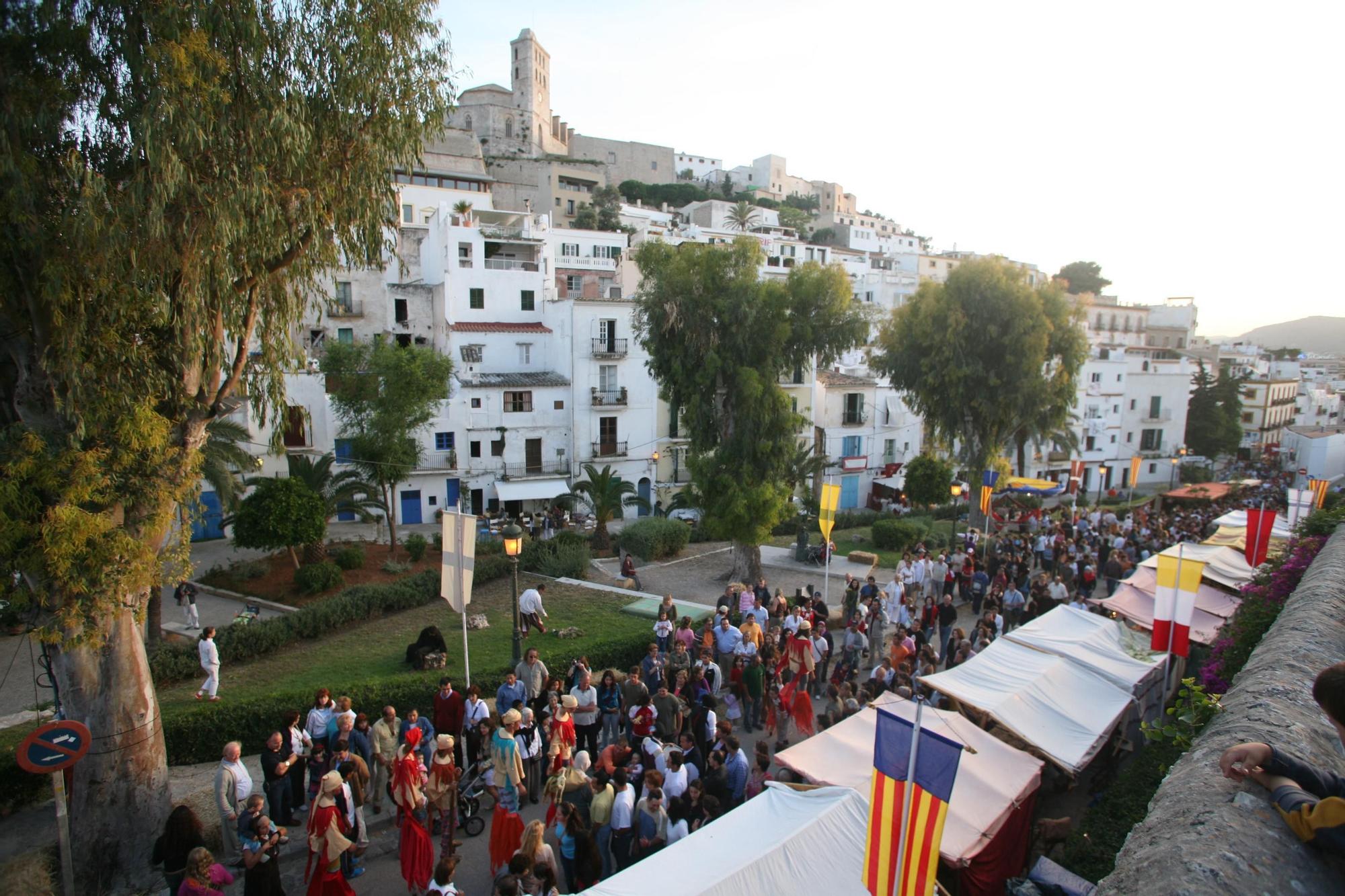 Edición de 2006 de la Feria Medieval de Ibiza.