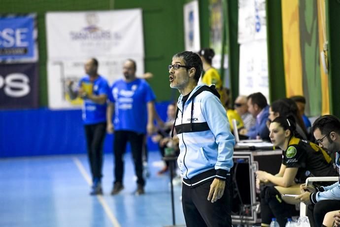 26-02-20 DEPORTES. PABELLON DE LAS REMUDAS. BARRIO DE LAS REMUDAS. TELDE. Partido de balonmano femenino entre el Remudas Rocasa y el Guardés disputado en Pabelloon Antonio Moreno del barrio teldense de Las Remudas.    Fotos: Juan Castro.  | 26/02/2020 | Fotógrafo: Juan Carlos Castro