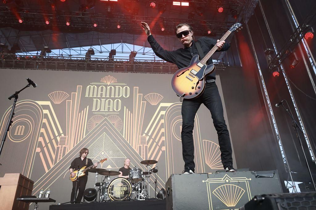 Actuación de Mando Diao y ambiente en el Warm Up (II)