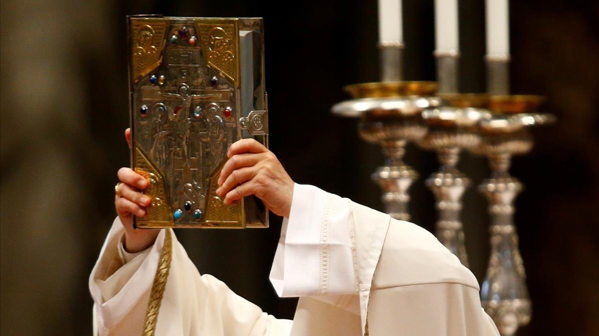 El Papa Francisco durante la Misa Crismal, en la Basílica de San Pedro.