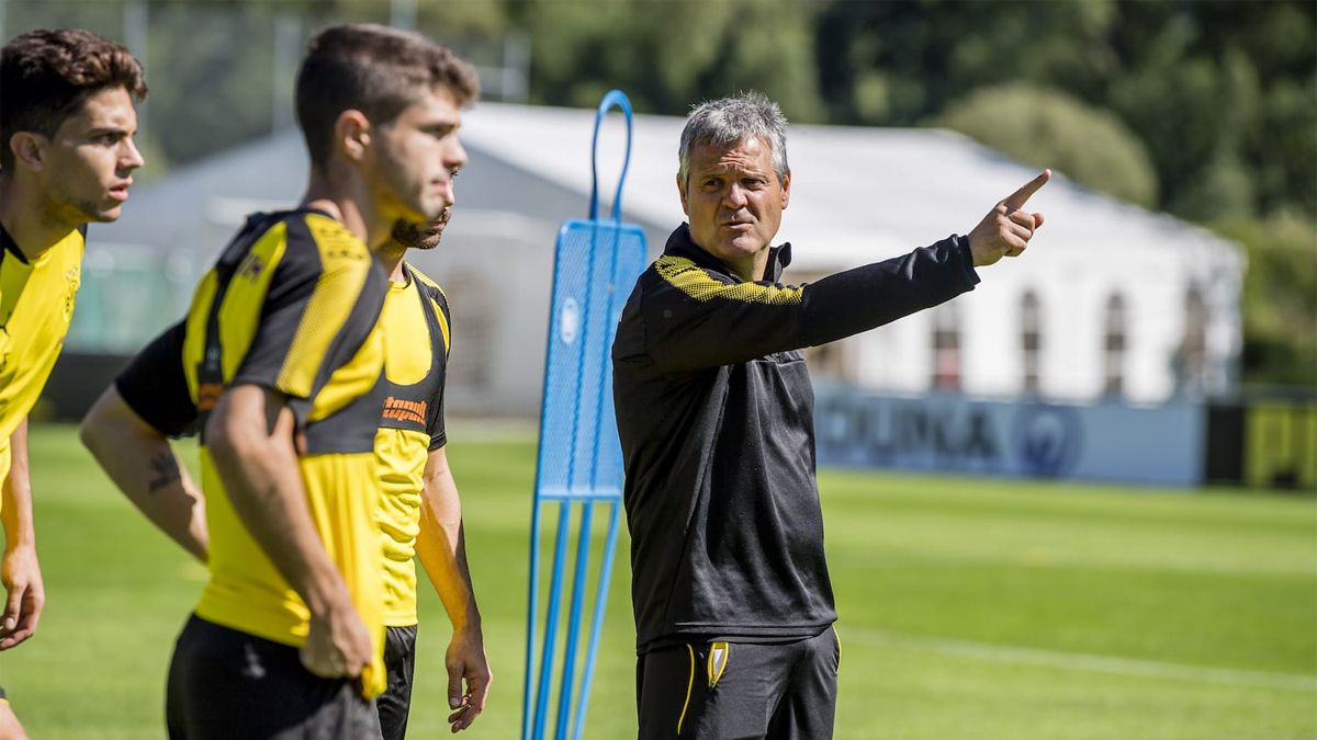 Albert Capellas, en su etapa como segundo entrenador del Borussia Dortmund