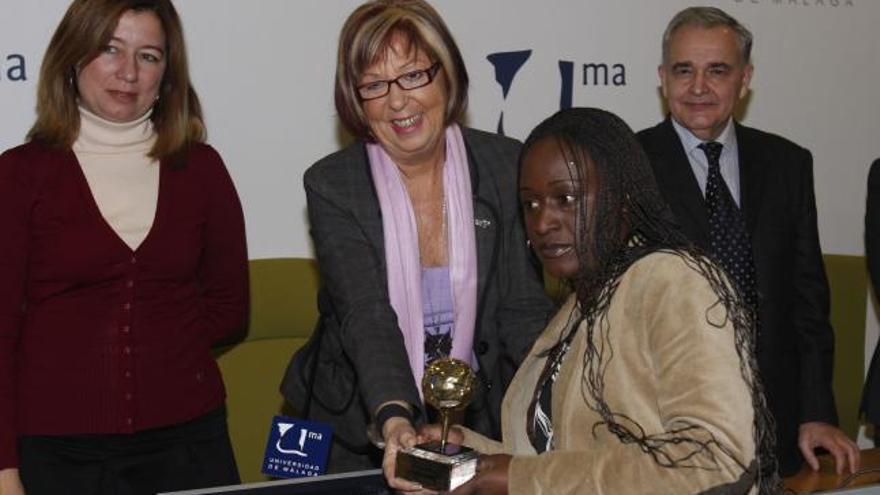 Caddy Adzuba recibe el Premio a la Libertad de Prensa 2010 de la UMA