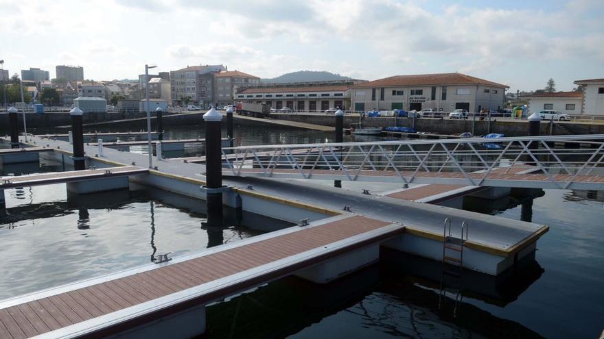 Pantalanes del puerto de Vilaxoán. | Noé Parga