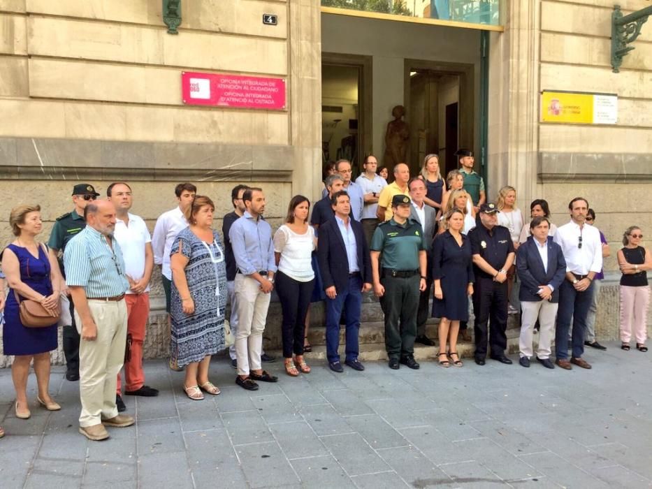 Minutos de silencio en Mallorca en recuerdo a las víctimas del los atentados de Cataluña