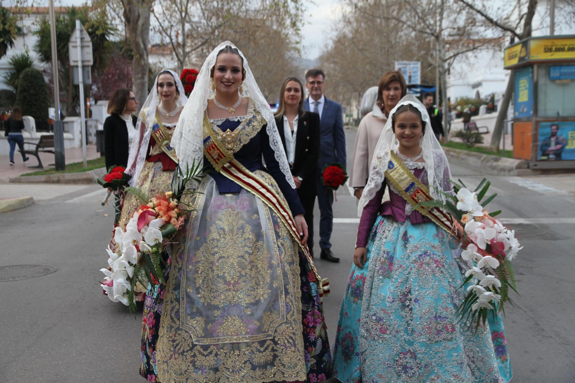 Emotiva y participativa ofrenda en las Fallas de la Vall