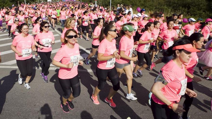 Participantes en la XI Carrera de la Mujer