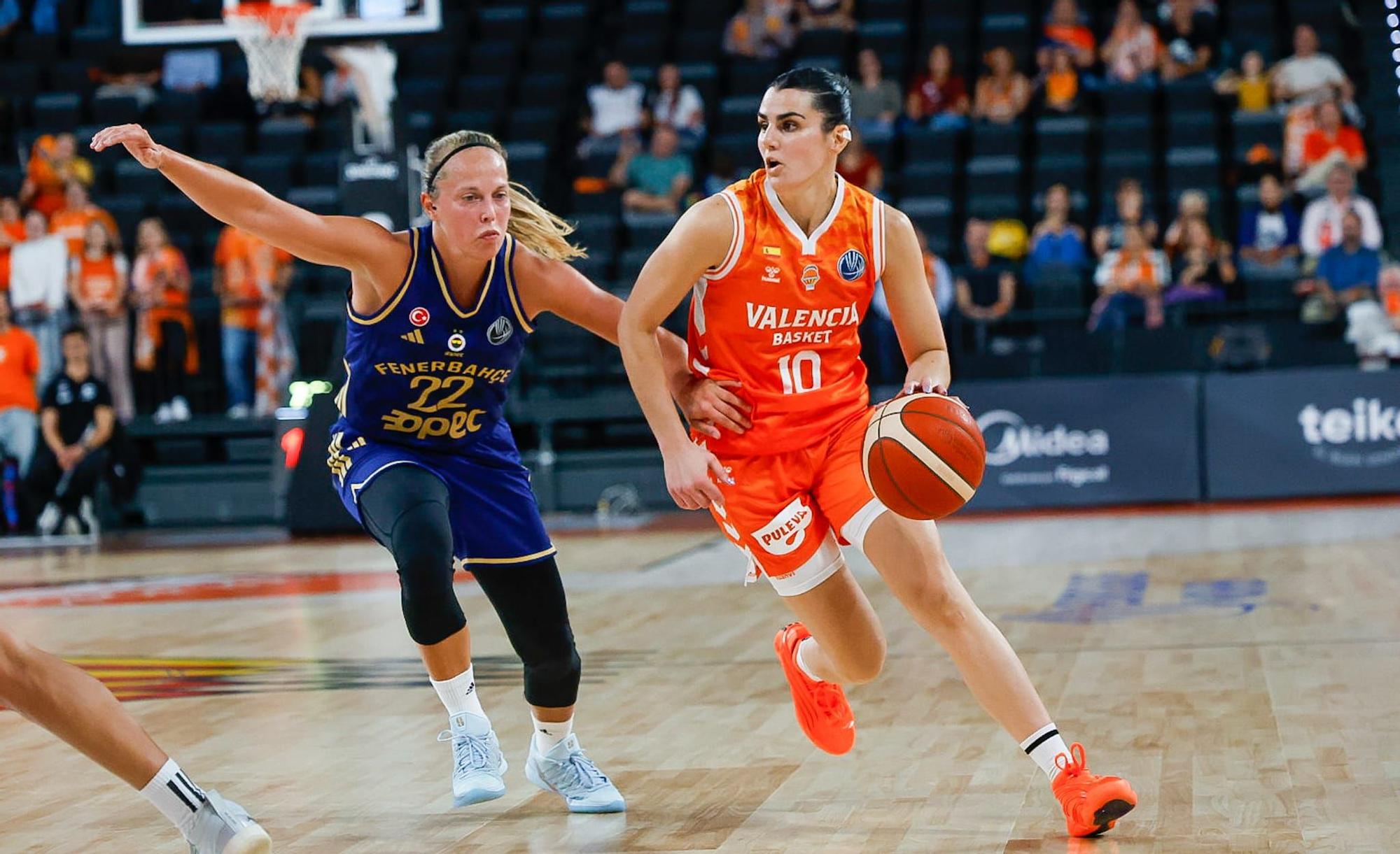 Todas las fotos del Valencia Basket contra el Fenerbahce de Euroliga femenina