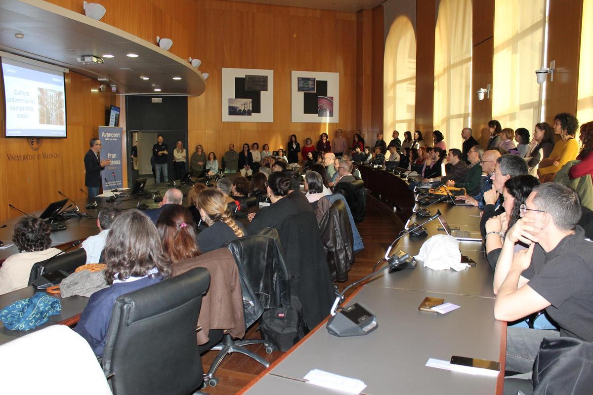 Presentación de la candidatura de Francisco Ródenas, en la UV.