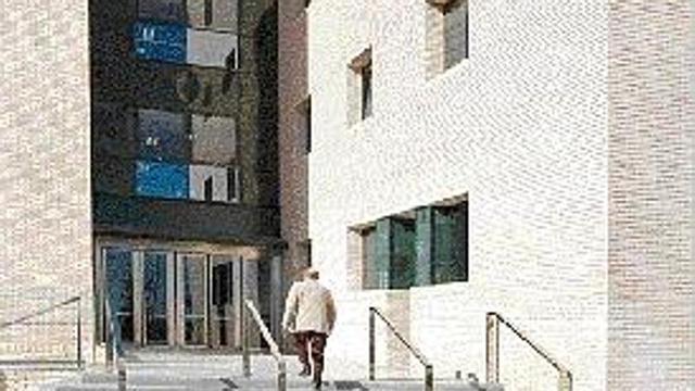 Un gallego "exprime" las cuentas de una vecina de Orpesa que conoció en un chat