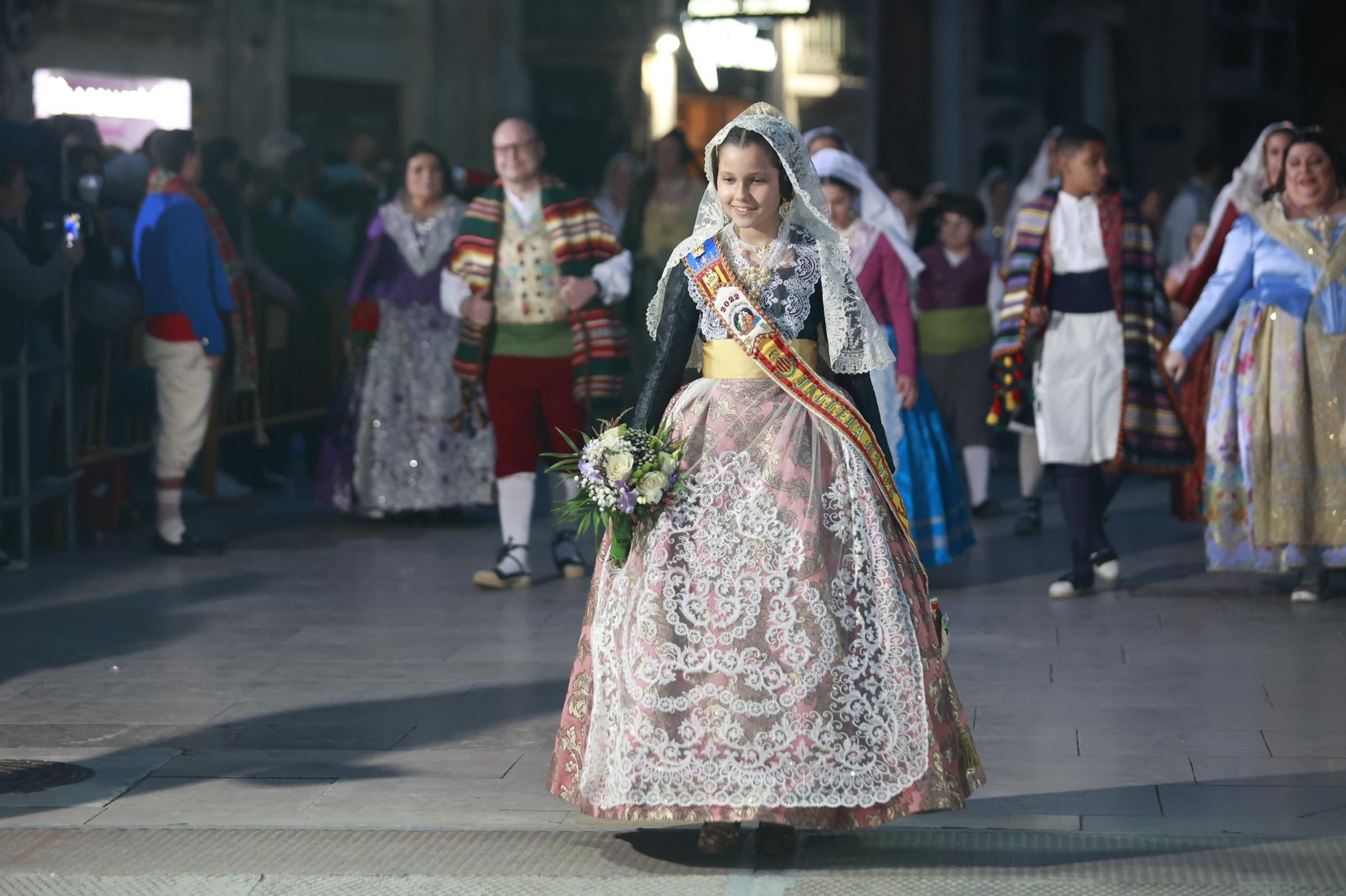 Búscate en el segundo día de ofrenda por la calle Quart (entre las 19:00 a las 20:00 horas)