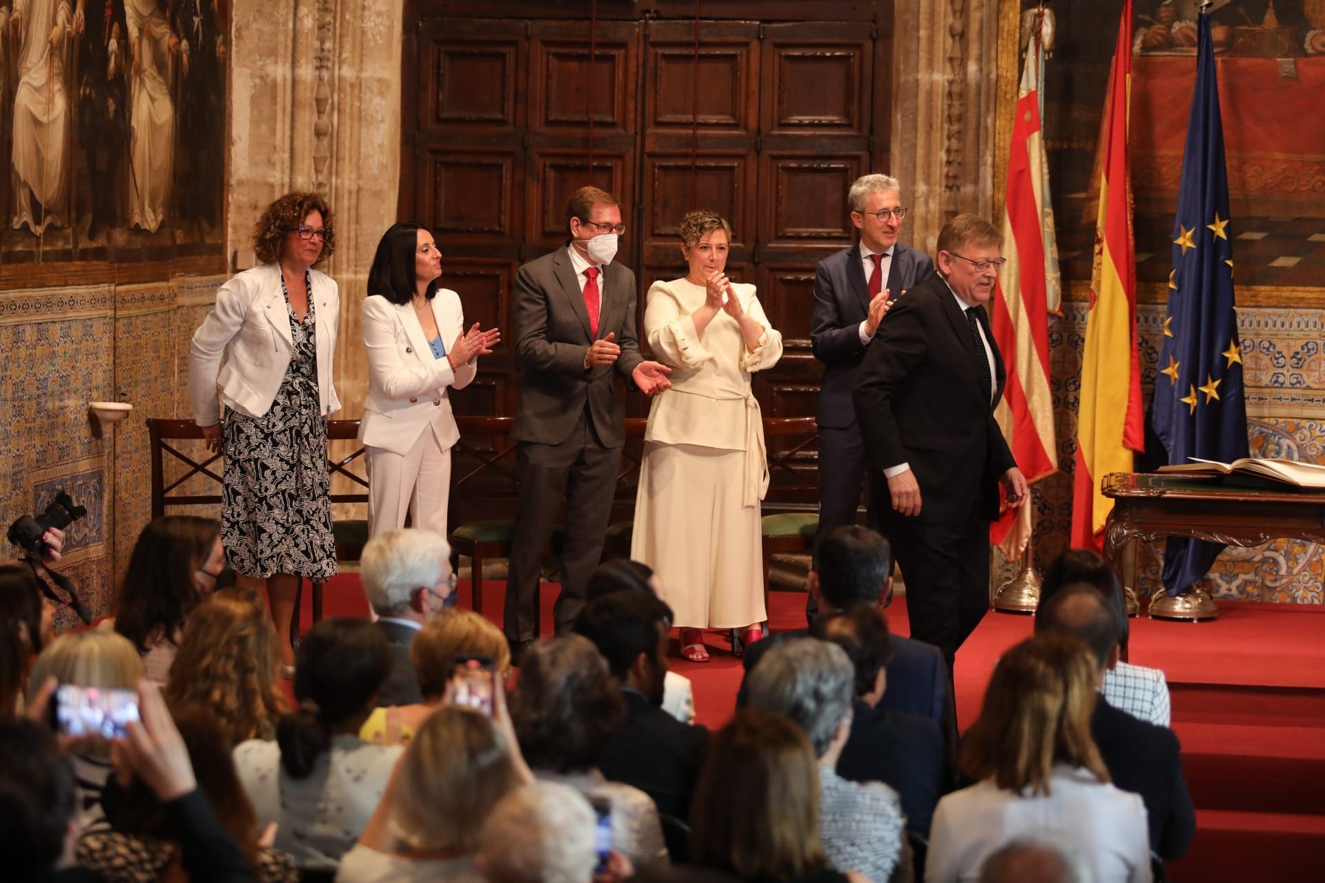 Así queda el nuevo Consell tras la toma de posesión de los nuevos consellers