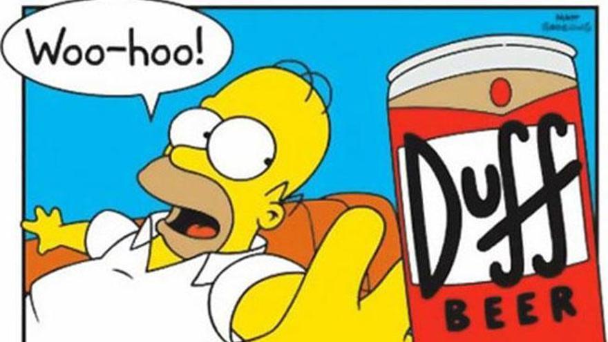 Homer Simpson y su cerveza Duff.