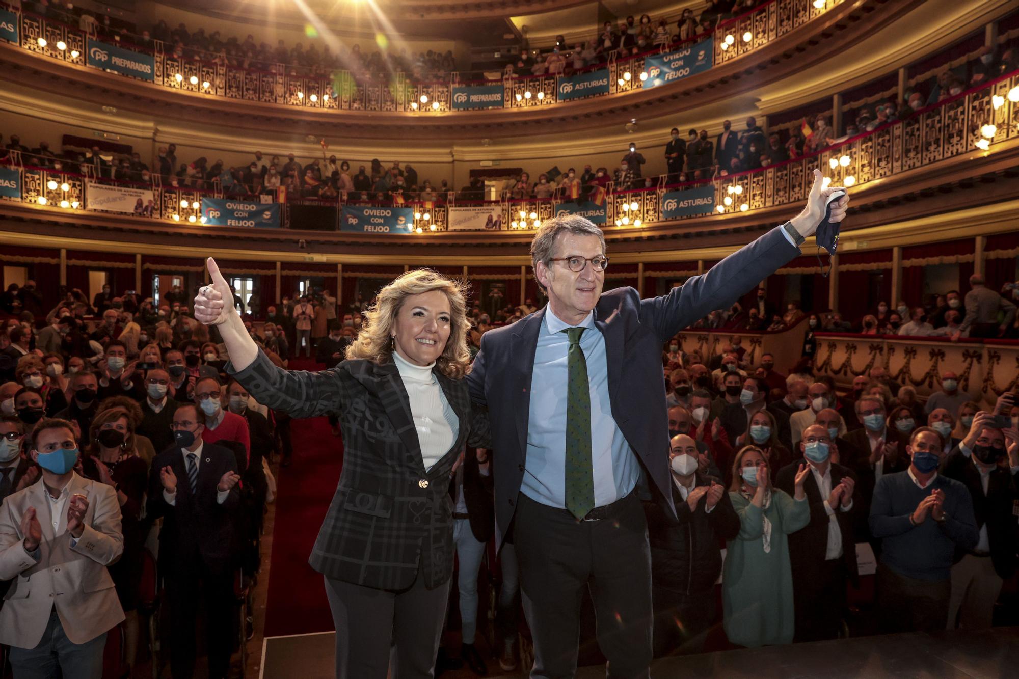 Núñez Freijóo se encuentra con los populares asturianos en Oviedo