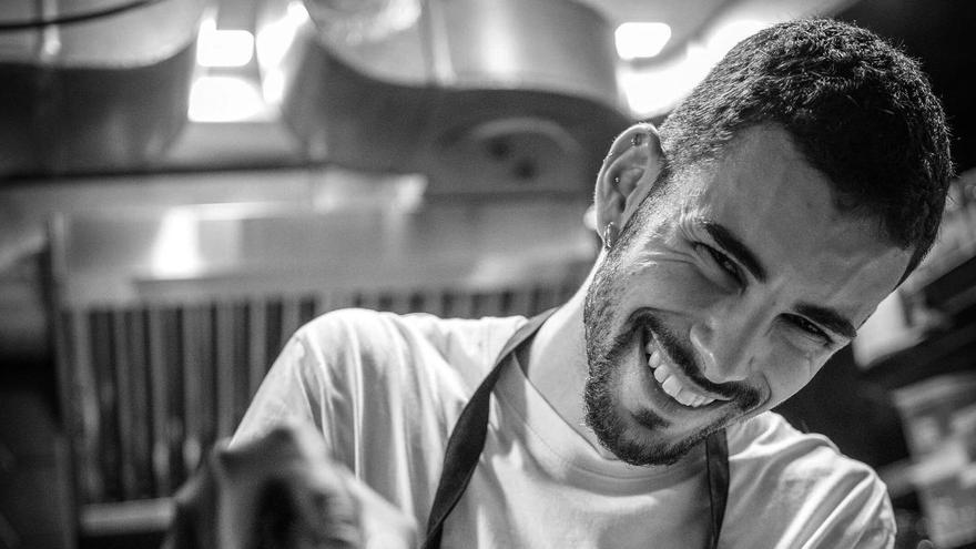 Iván Perdigón Iglesias: «La primera  vez que me puse a cocinar dije: aquí hay ‘chicha’»