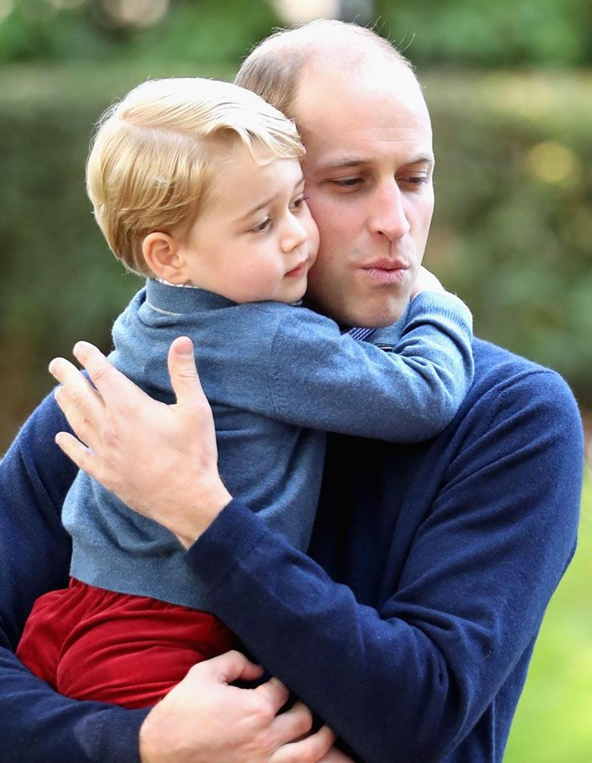 Viaje de los Duques de Cambridge a Canadá: el príncipe George no se separa de su padre