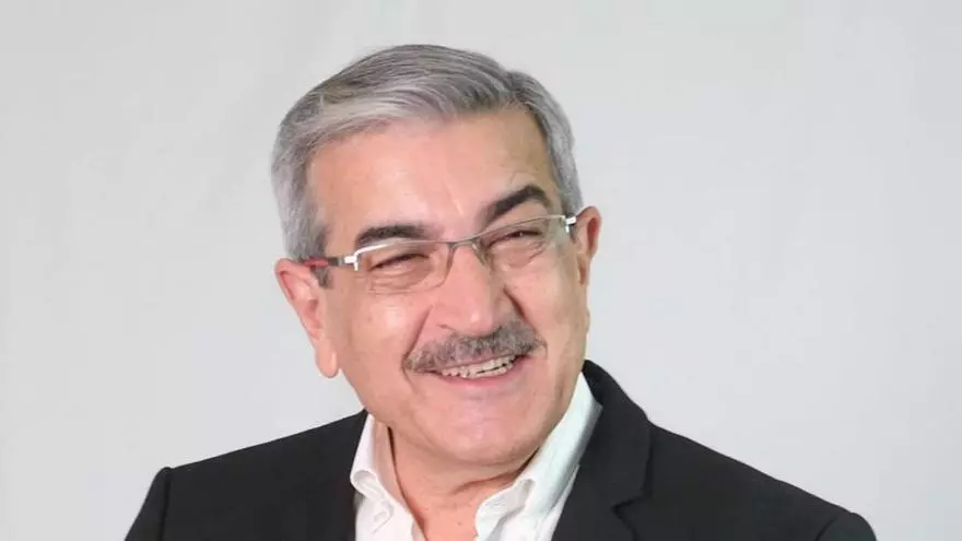 Román Rodríguez : «Soy autocrítico con la gestión en sanidad; hay que poner a profesionales»