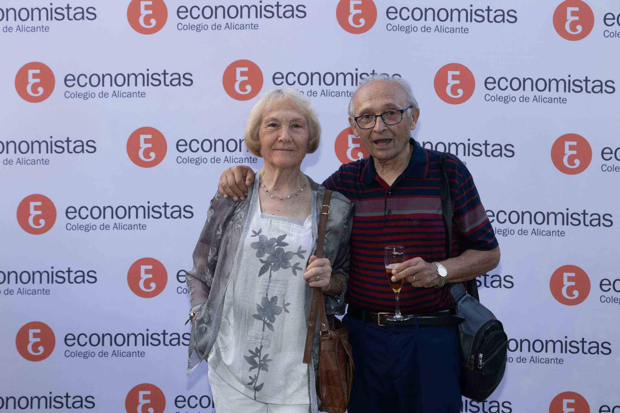 El Colegio de Economistas de Alicante celebra su cena anual en honor a su patrón