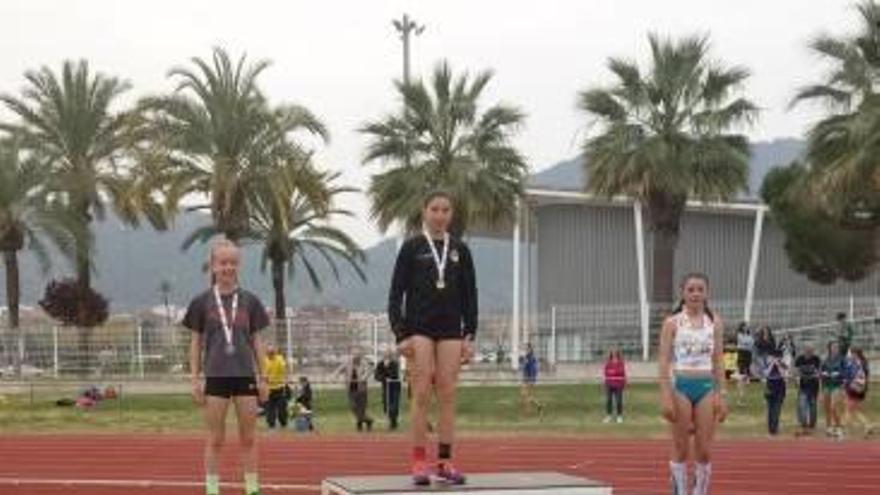 Las atletas de Silla triunfan en Xàtiva