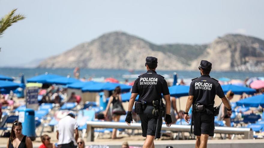 La Policía Local de Benidorm reclama 20 agentes y nuevos mandos para aliviar el déficit de plantilla