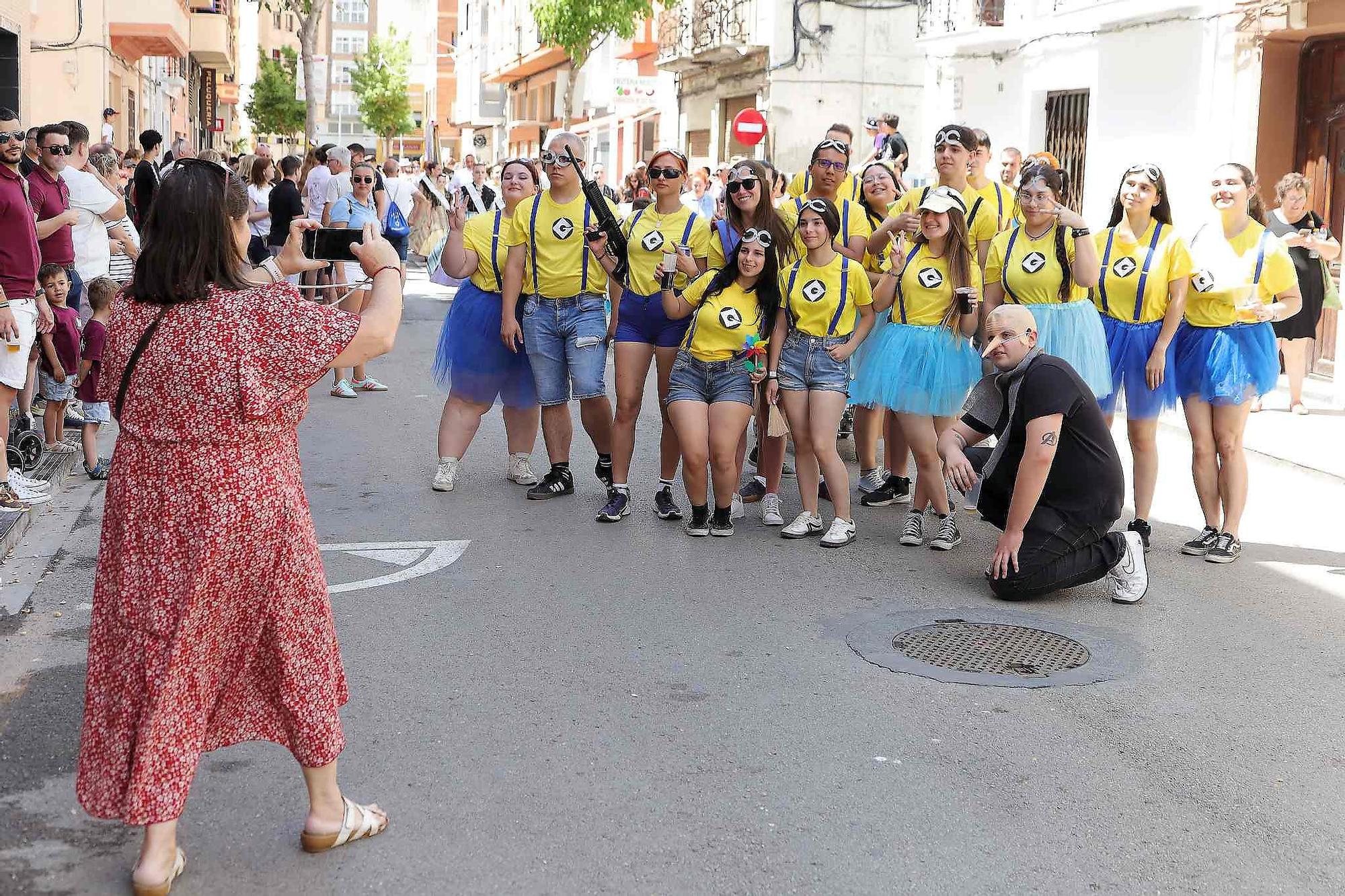 El Grau da inicio a las fiestas de Sant Pere con pólvora, bous y música