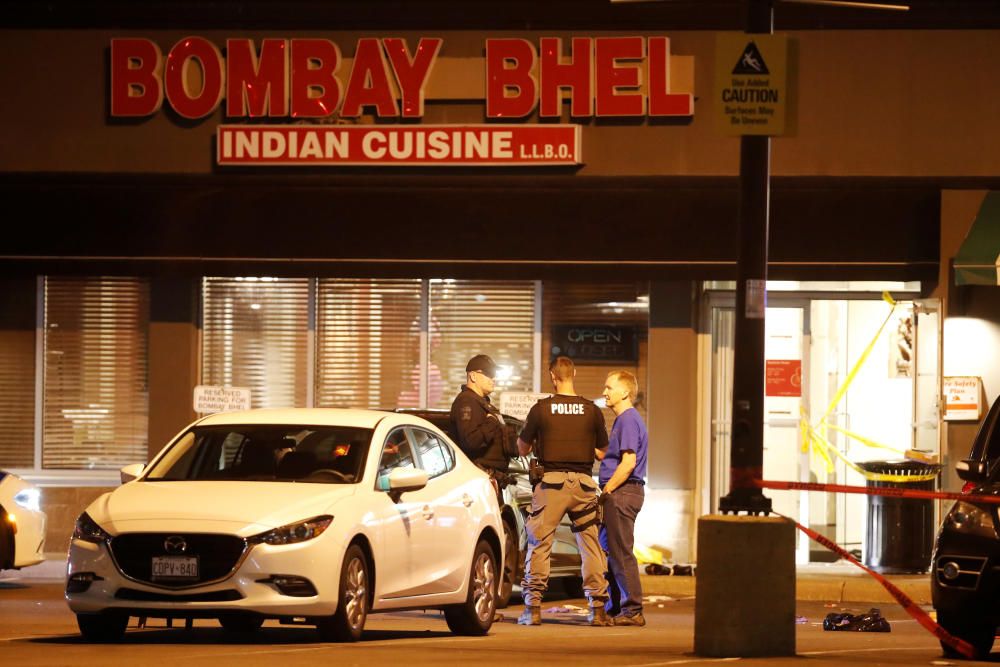 Al menos quince heridos tras explotar una bomba en un restaurante de Toronto