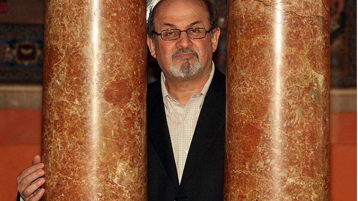 Salman Rushdie revela en sus memorias el trasfondo de su fatua