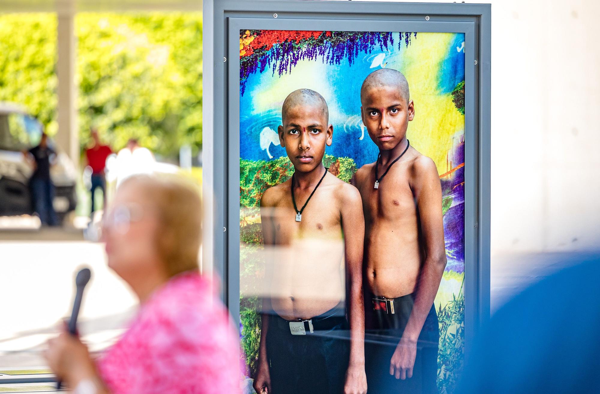 Cuarenta fotografías reflejan la vida cotidiana en Andhra Pradesh, una de las zonas más pobres de la India | La muestra se puede ver en la plaza de SS MM Los Reyes de España hasta el 11 de julio