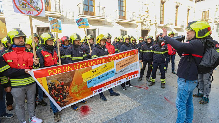 Los bomberos suspenden las protestas contra la Unidad Valenciana de Emergencias