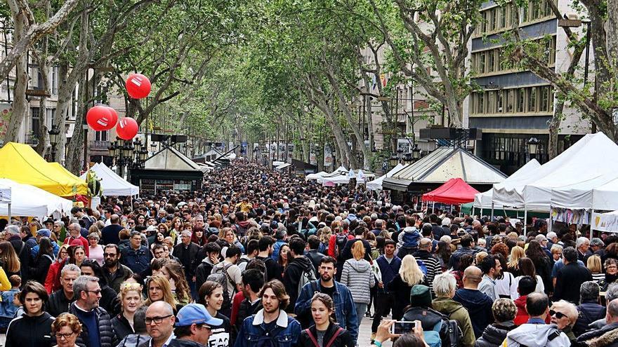 Les Rambles de Barcelona, un dels punts que bullen d&#039;activitat cada 23 d&#039;abril.