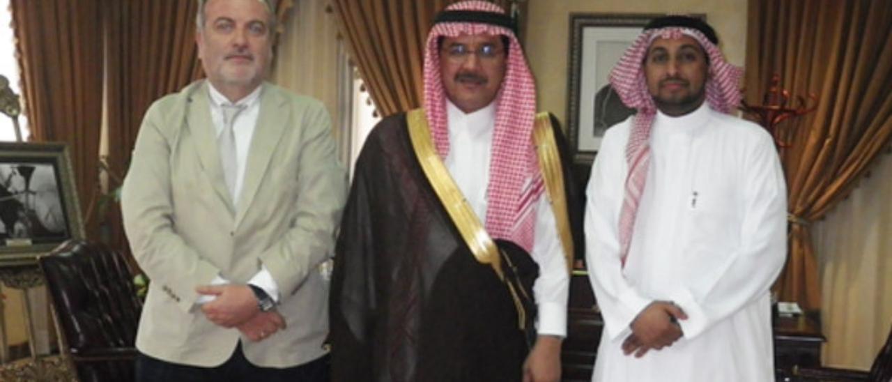 Damià Barceló amb el príncep saudí i un professor de la Universitat Rei Saúd, al 2011.
