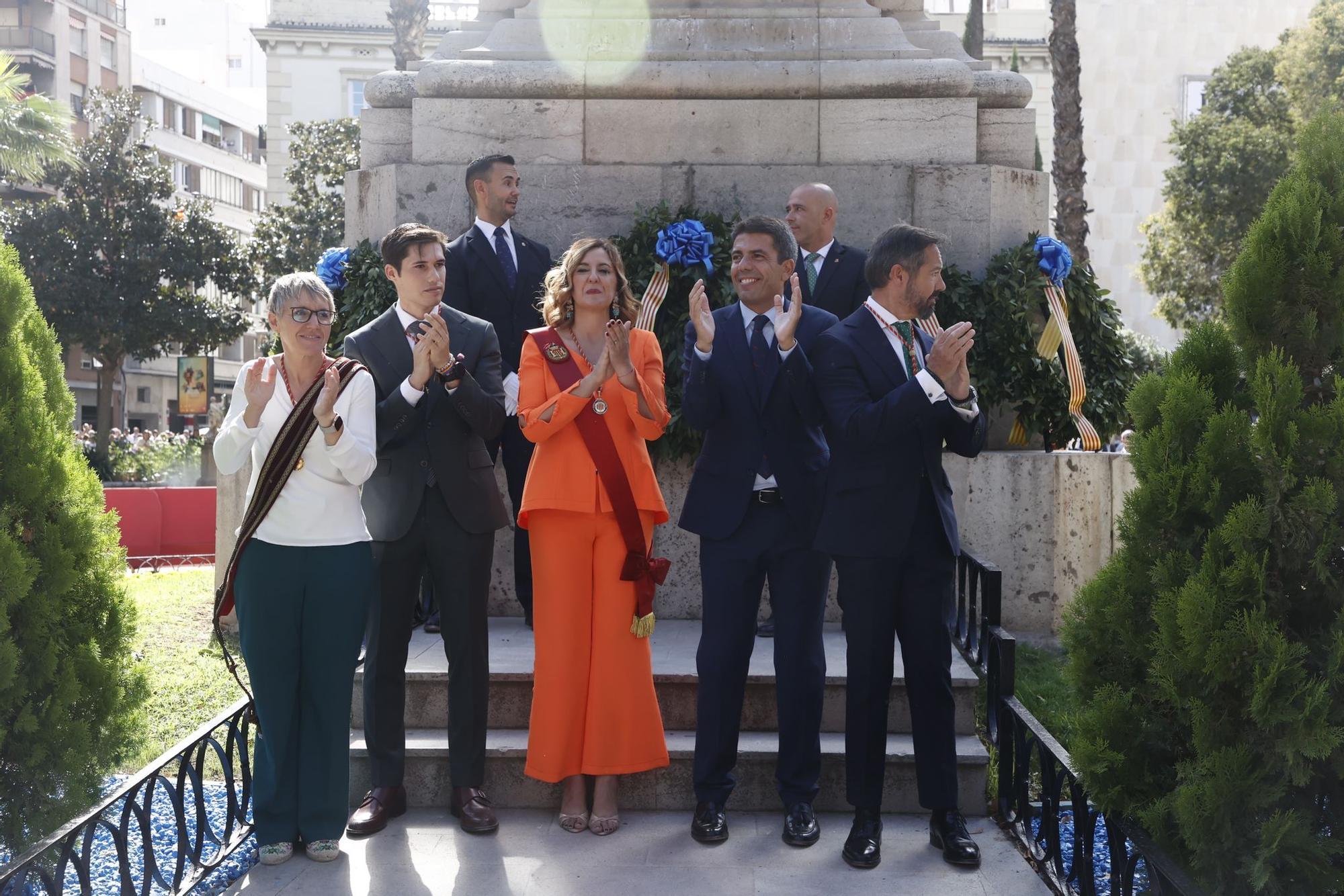 La procesión cívica deja imágenes para la historia