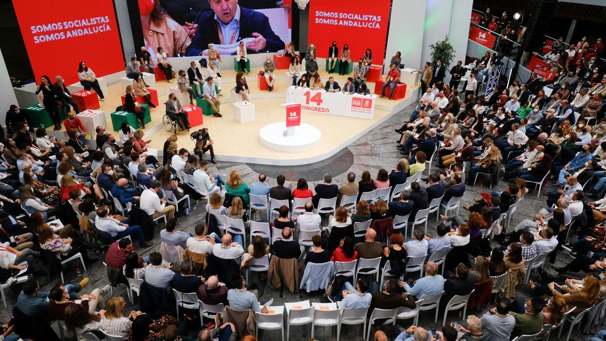 Vista del Palacio de Congresos mientras interviene José Luis Ruiz Espejo.