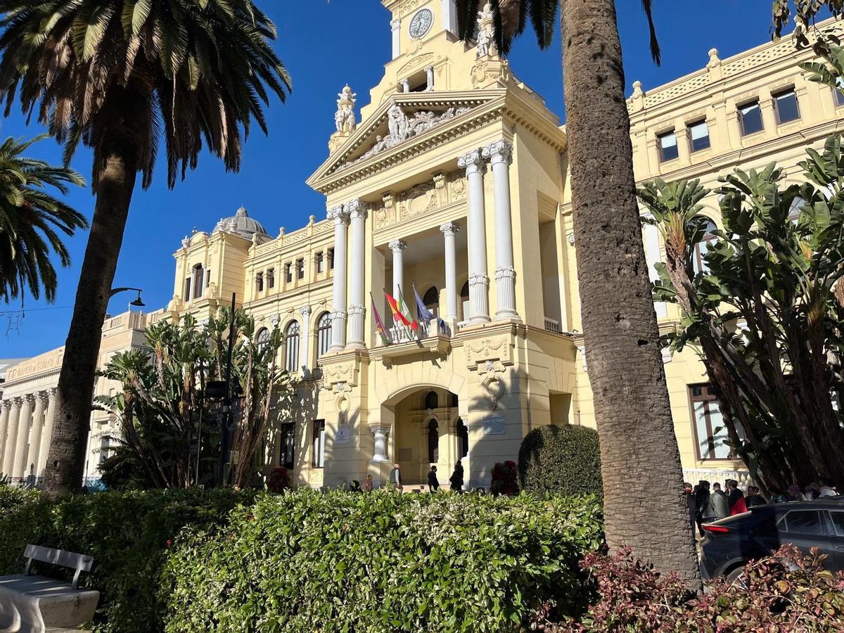 Vista lateral del edificio principal de la Casa Consistorial de Málaga