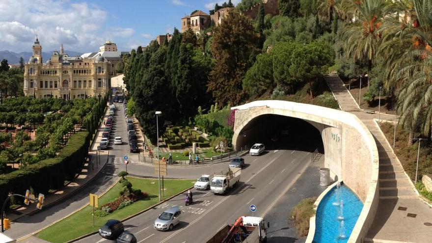 Un herido tras sufrir un atraco en el entorno de la Alcazaba