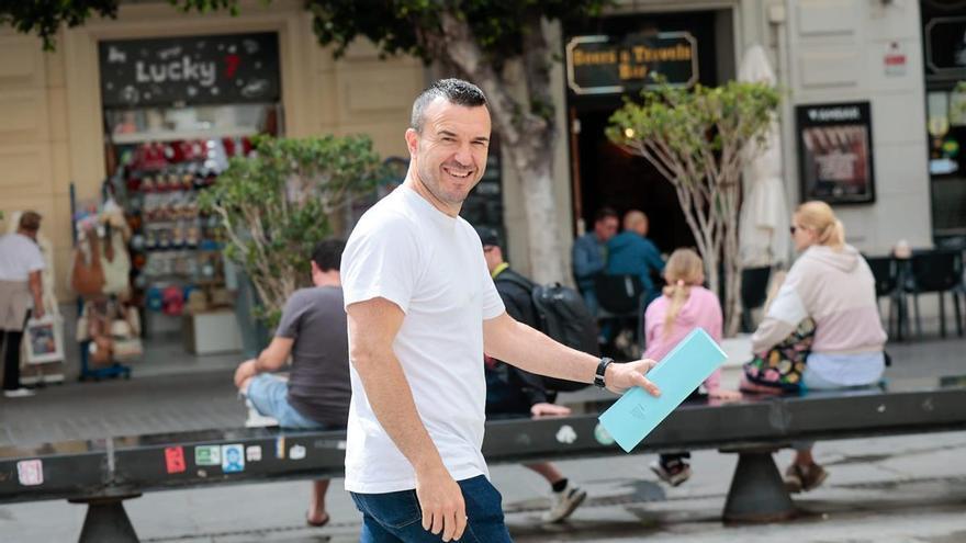 Llorca llama a la unidad en el PPCV y exhibe una encuesta frente a la indefinición de Génova sobre el congreso