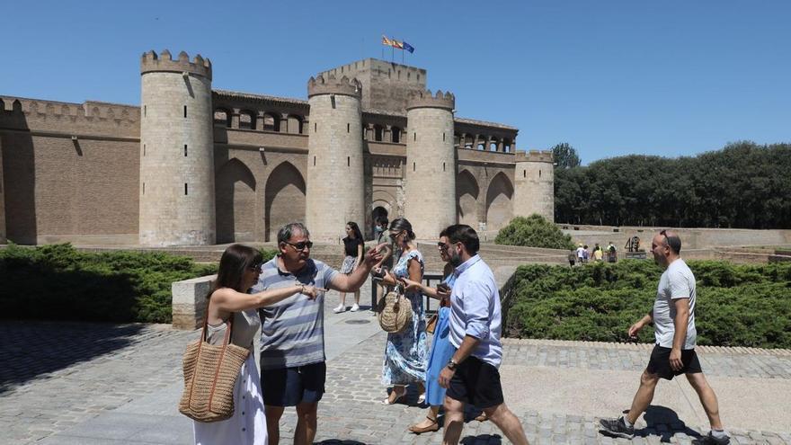 El turismo nacional impulsa el gasto en Aragón: el 57% procede de visitantes españoles